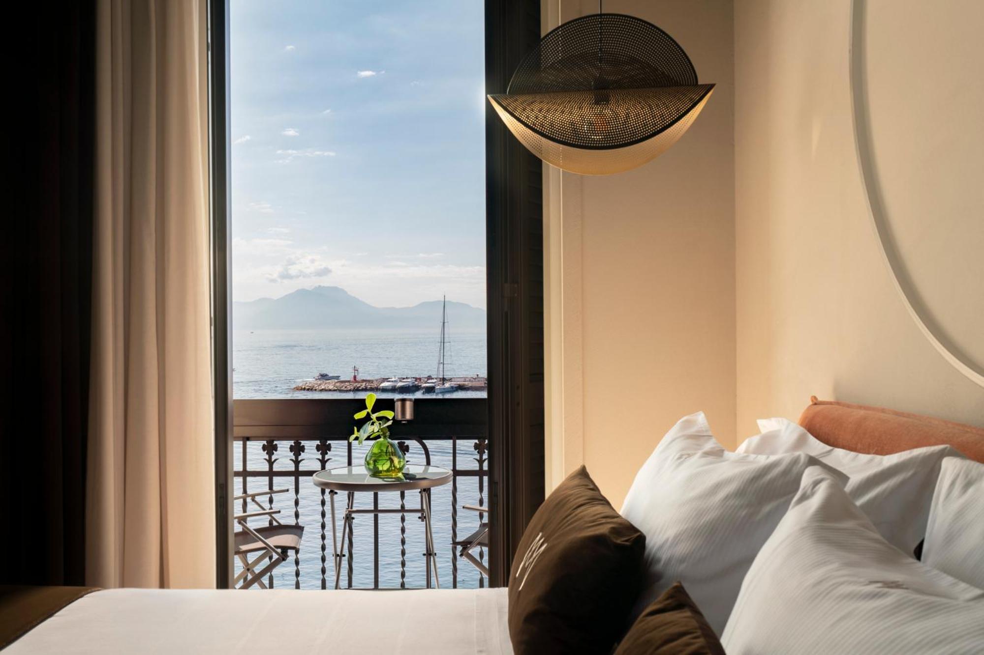Demetra Luxury Suites 나폴리 외부 사진